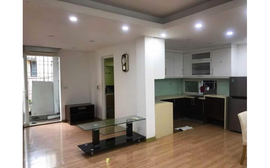 Cho thuê căn hộ tập thể ngõ 167 Phương Mai, Diện tích 100m2, 3 ngủ, 12 Triệu - Ở GĐ, nhóm đi làm